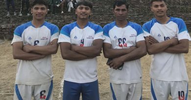 एउटै परिवारका चार सदस्यको भलिबल टिम, म्याग्दीमा चर्चा एउटै परिवारका चार सदस्यको भलिबल टिम, म्याग्दीमा चर्चा