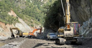 वर्षामा बिपी राजमार्ग बन्द भए आधा घण्टामै सञ्चालनमा ल्याइने वर्षामा बिपी राजमार्ग बन्द भए आधा घण्टामै सञ्चालनमा ल्याइने