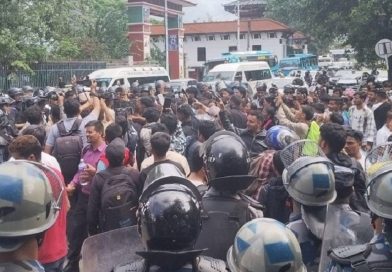 गणेश नेपालीको न्याय माग्दै वीर अस्पतालअघि प्रदर्शन, सुरक्षा व्यवस्था कडा गणेश नेपालीको न्याय माग्दै वीर अस्पतालअघि प्रदर्शन, सुरक्षा व्यवस्था कडा