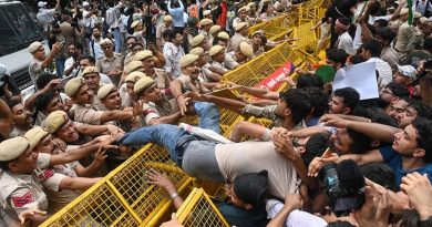 विद्यार्थी आन्दोलनमाथि दमन भएको भन्दै राहुल गान्धीद्वारा मोदीको राजीनामा माग