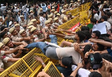 विद्यार्थी आन्दोलनमाथि दमन भएको भन्दै राहुल गान्धीद्वारा मोदीको राजीनामा माग